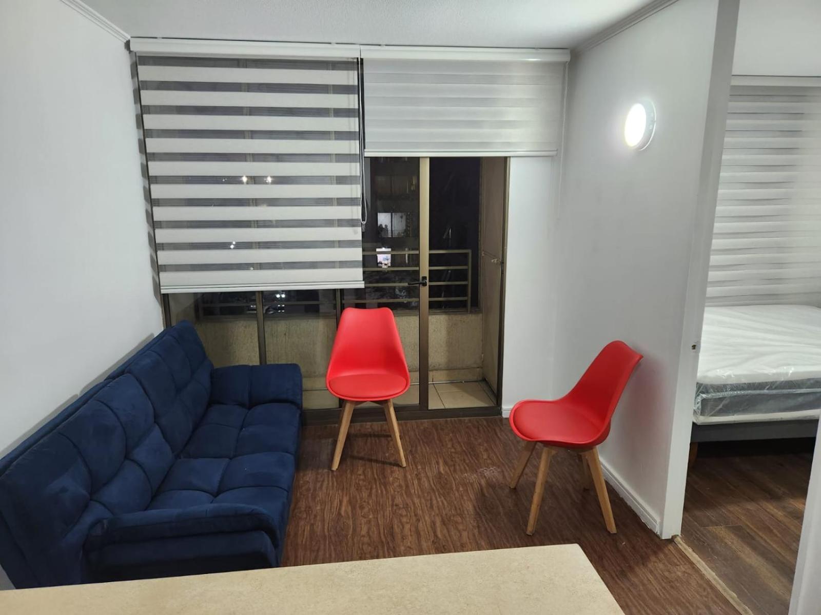 Vivaceta Metro Hospitales Apartment *